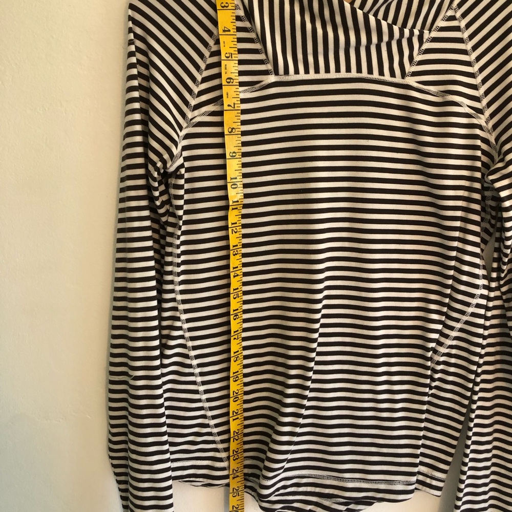 Indyeva Gamut Top Dark Grey/Black Striped Turtleneck Top Medium Athleisure - Picture 3 of 7